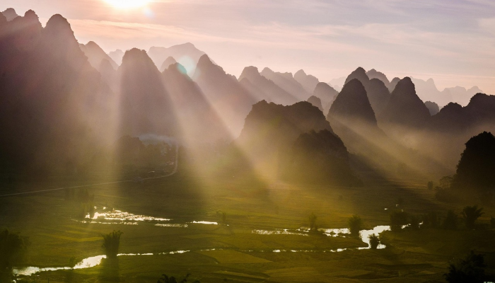 疫情最新报道阳光:科学与希望的交汇 疫情最新报道阳光:科学与希望的交汇